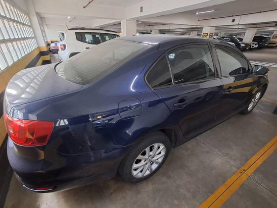 VOLKSWAGEN JETTA 2.0 COMFORTLINE FLEX 4P TIPTRONIC VOLKSWAGEN JETTA 2.0 COMFORTLINE FLEX 4P TIPTRONIC